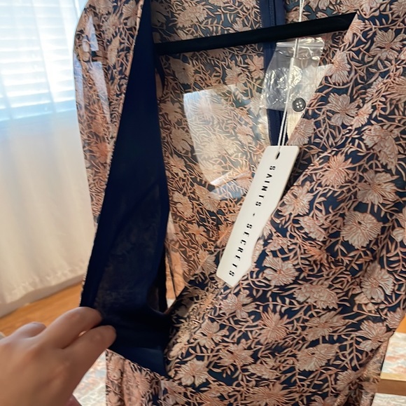Saints and Secrets floral dress - Picture 7 of 10